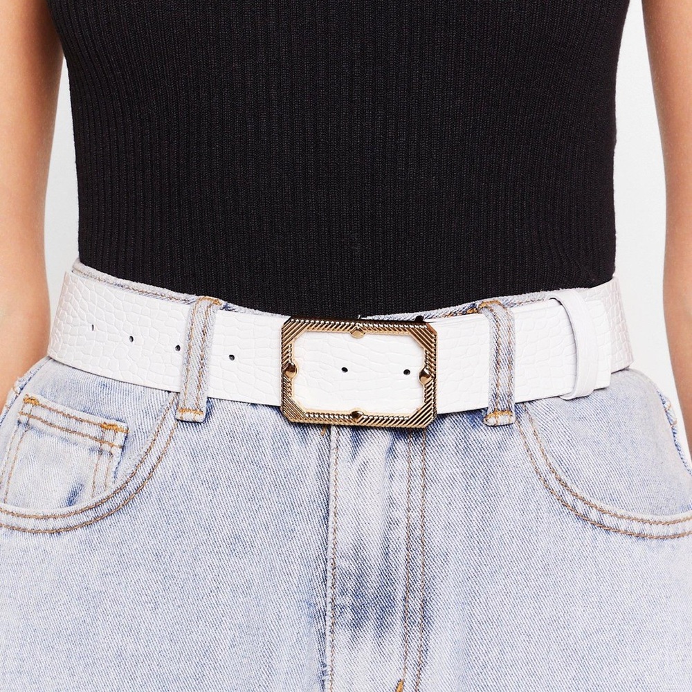 Nasty Gal Don’t You Square Faux Leather White Belt